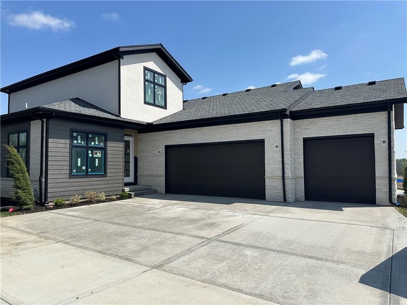 2852 133rd Ter, Leawood, KS 66209