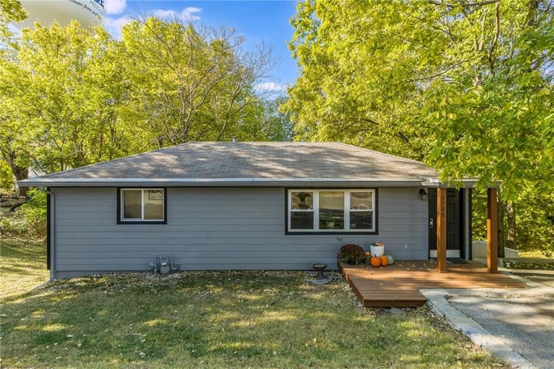 4708 NW High Dr, Riverside, MO 64150