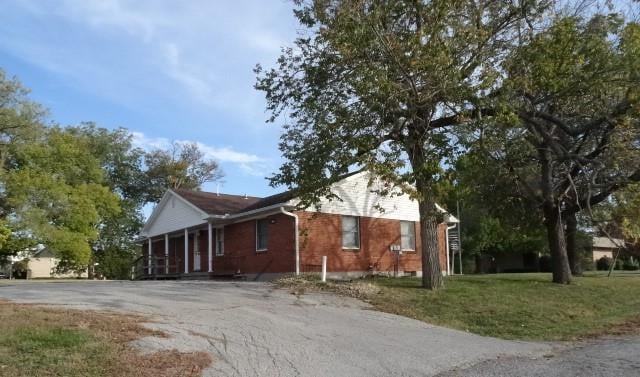 612 Fort Scott St, Butler, MO 64730