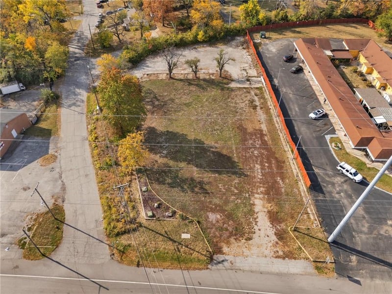 10305 Us 40 Hw, Independence, MO 64055