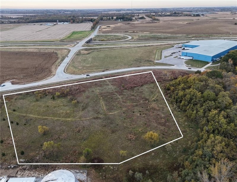 5917 Corporate Dr, St Joseph, MO 64507