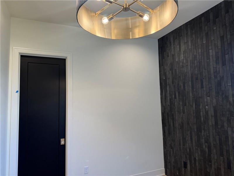 3423 102nd St, Kansas City, MO 64155