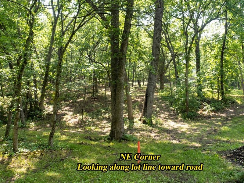 16555 Orchard Ln, Stilwell, KS 66085