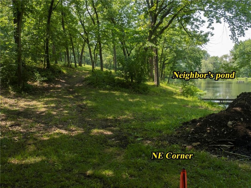 16555 Orchard Ln, Stilwell, KS 66085