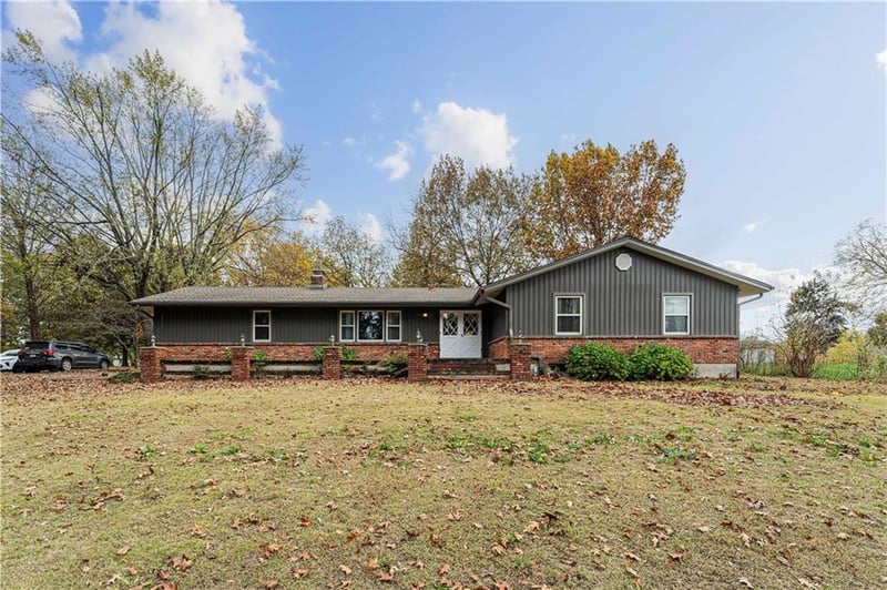 20405 E Blue Mills Rd, Independence, MO 64058
