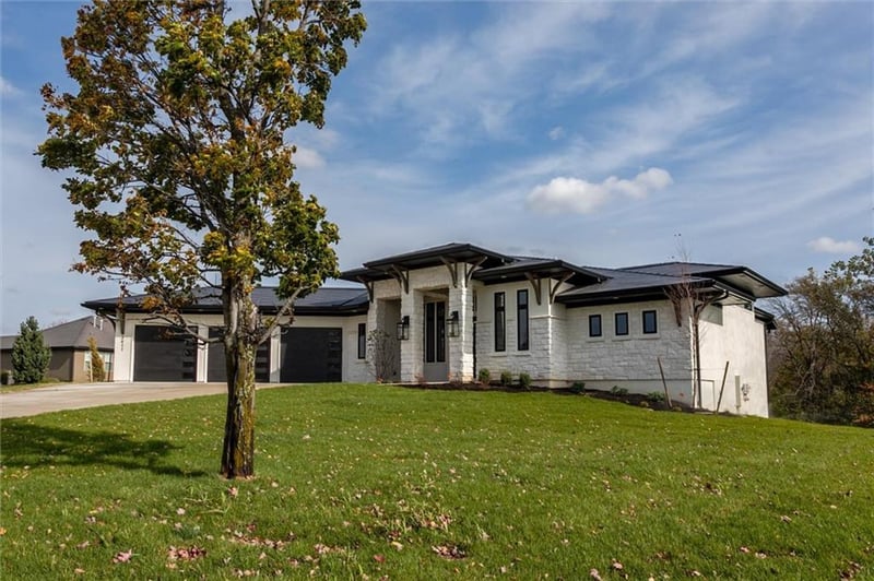 3411 S Mize Ridge Ct, Independence, MO 64057