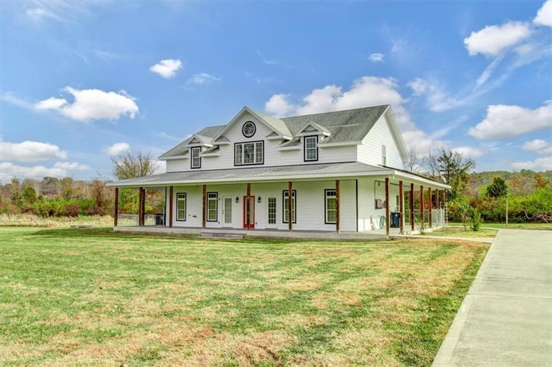 9441 Noland Rd, Kansas City, MO 64138