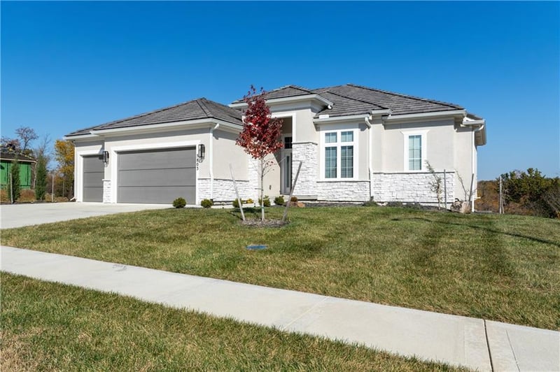 5803 N Lucerne Ave, Kansas City, MO 64151