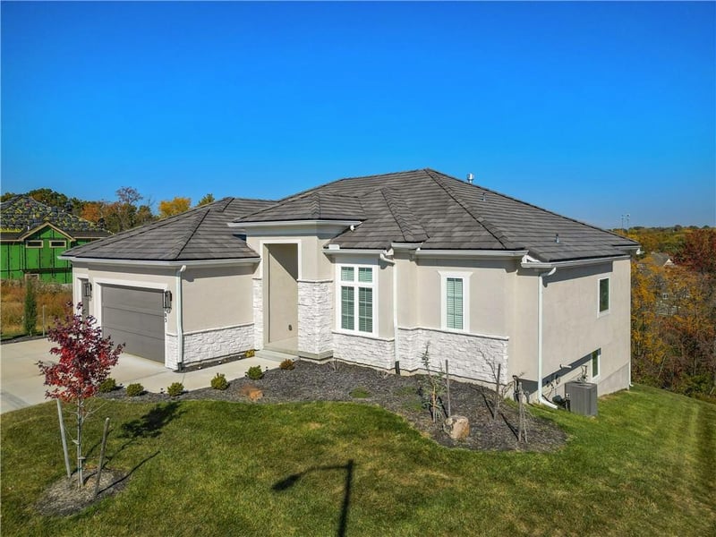 5803 N Lucerne Ave, Kansas City, MO 64151