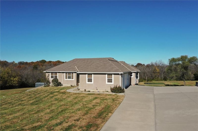 13450 Murkins Rd, Kansas City, MO 64133