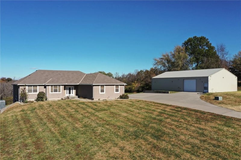 13450 Murkins Rd, Kansas City, MO 64133