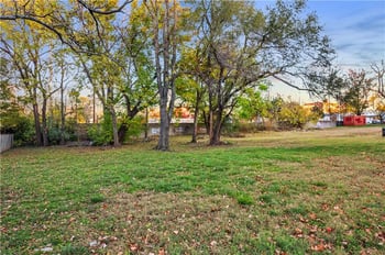 2833 Harrison St, Kansas City, MO 64108