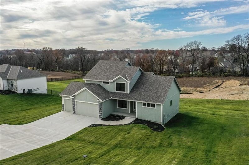 7808 N Spruce Ave, Kansas City, MO 64119