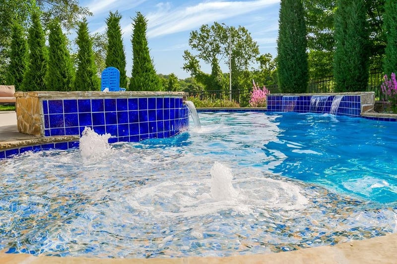4655 NW Tuscan Rg, Riverside, MO 64150