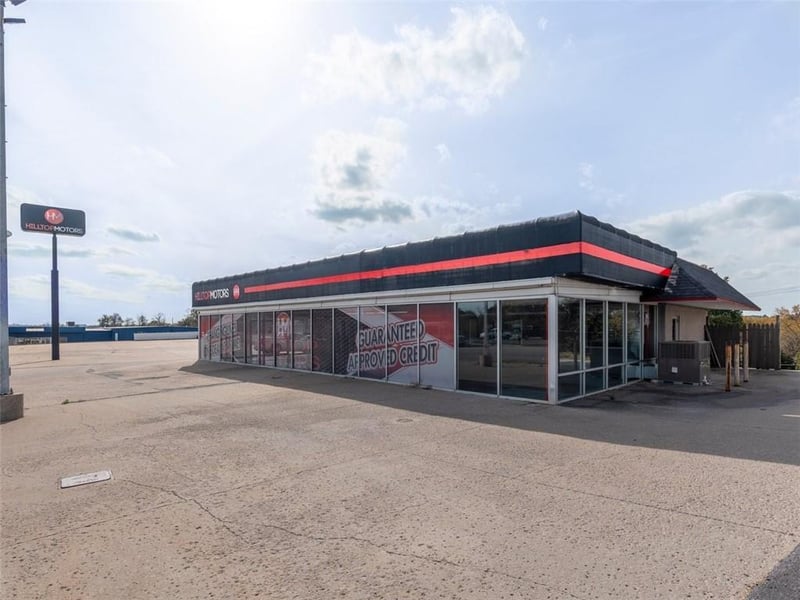 1710 Belt Hw, St Joseph, MO 64507