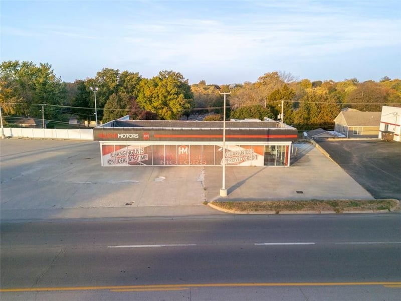 1710 Belt Hw, St Joseph, MO 64507