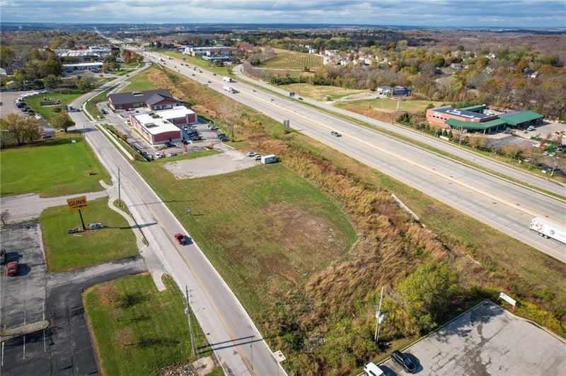 2401 South Outer Rd, Blue Springs, MO 64015