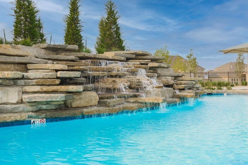 15504 El Monte St, Overland Park, KS 66224