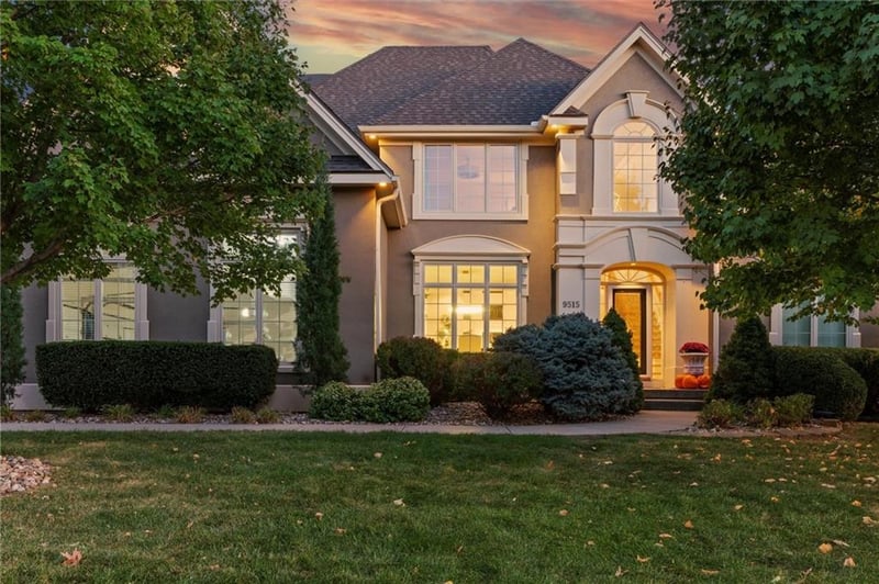 9515 N Crescent Ct, Kansas City, MO 64157