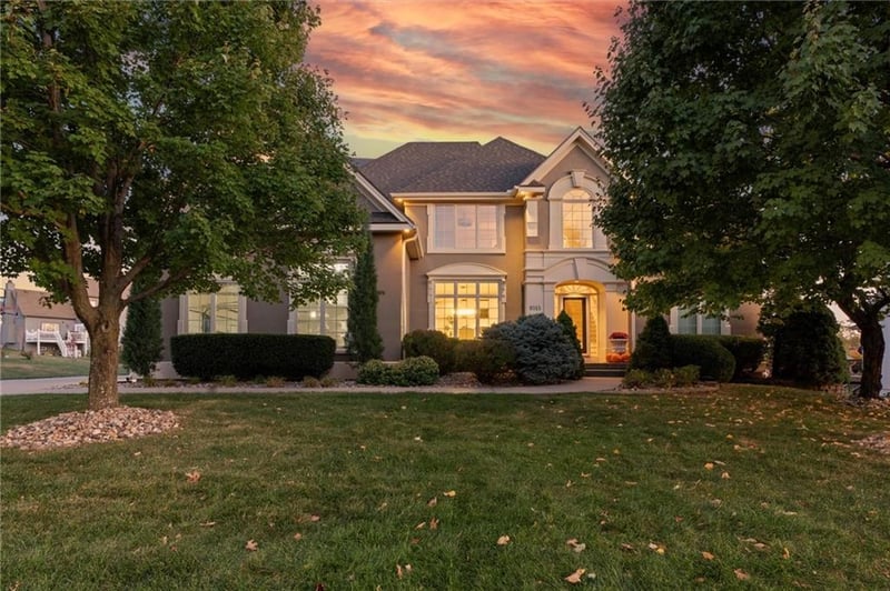 9515 N Crescent Ct, Kansas City, MO 64157