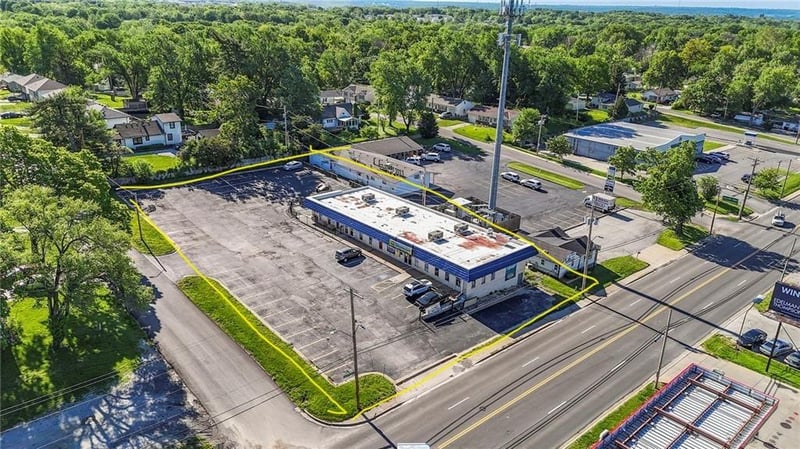 4545 Brighton Ave, Kansas City, MO 64117