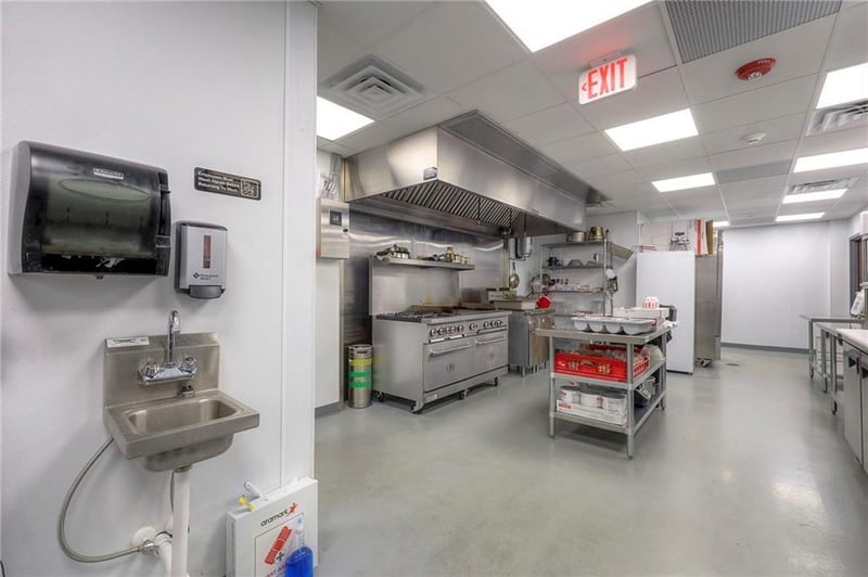 4545 Brighton Ave, Kansas City, MO 64117