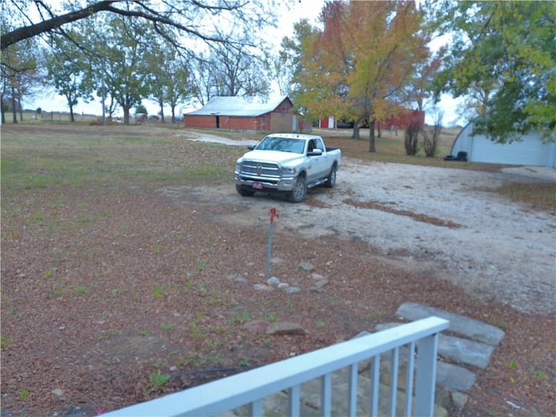 7843 Wichita Rd, Thayer, KS 66776