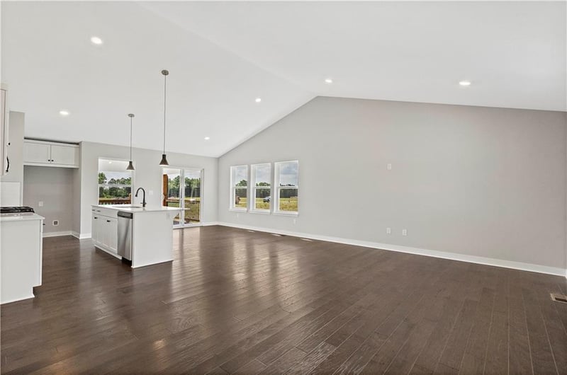 18105 Venerable St, Overland Park, KS 66013