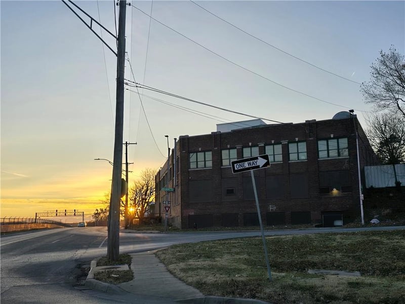 6100 Wilson Ave, Kansas City, MO 64123