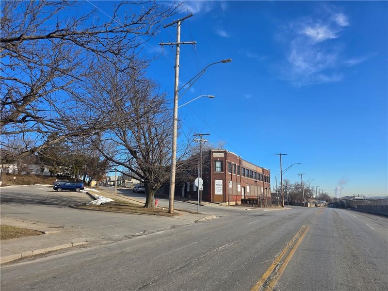 6100 Wilson Ave, Kansas City, MO 64123