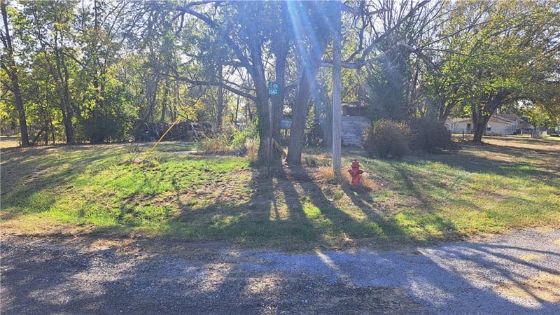 207 4th N/A, Longton, KS 67352