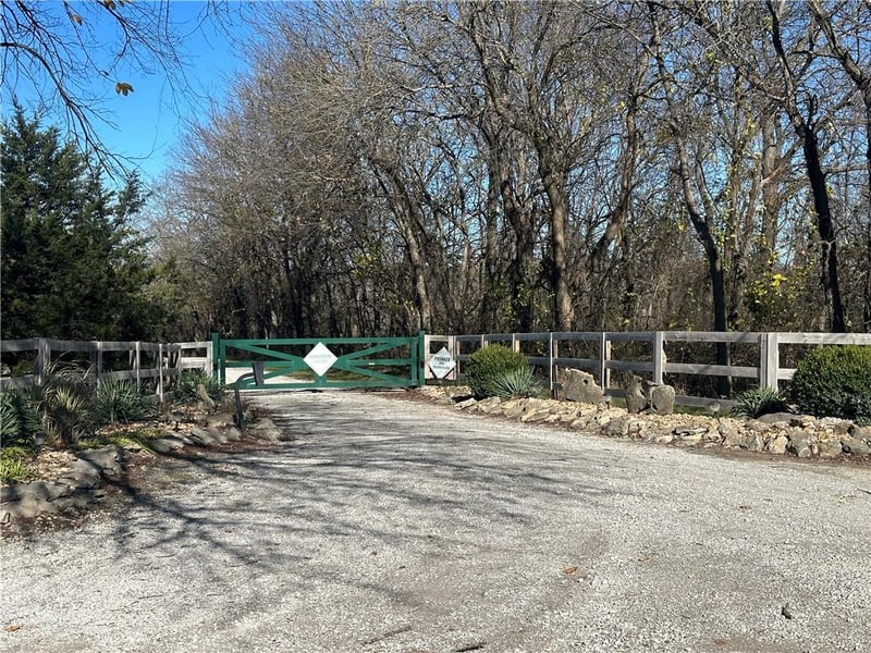 Tract D S Ridgeview Farms Rd, Drexel, MO 64742