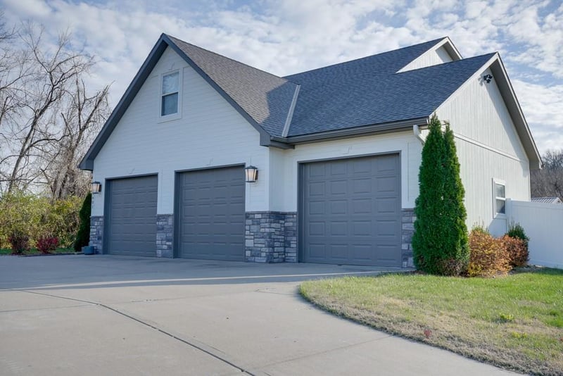 13601 Bannister Rd, Kansas City, MO 64139
