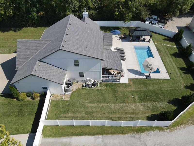 13601 Bannister Rd, Kansas City, MO 64139
