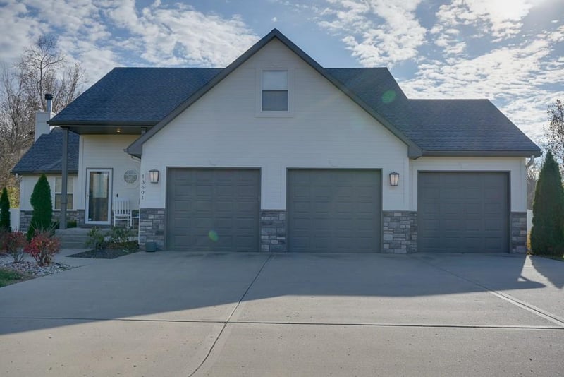 13601 Bannister Rd, Kansas City, MO 64139