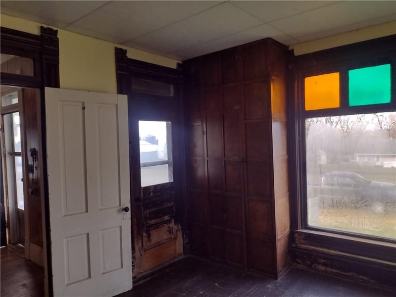 533 4th St, Barnard, MO 64423