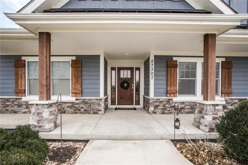 27307 Oak Haven Dr, Greenwood, MO 64034