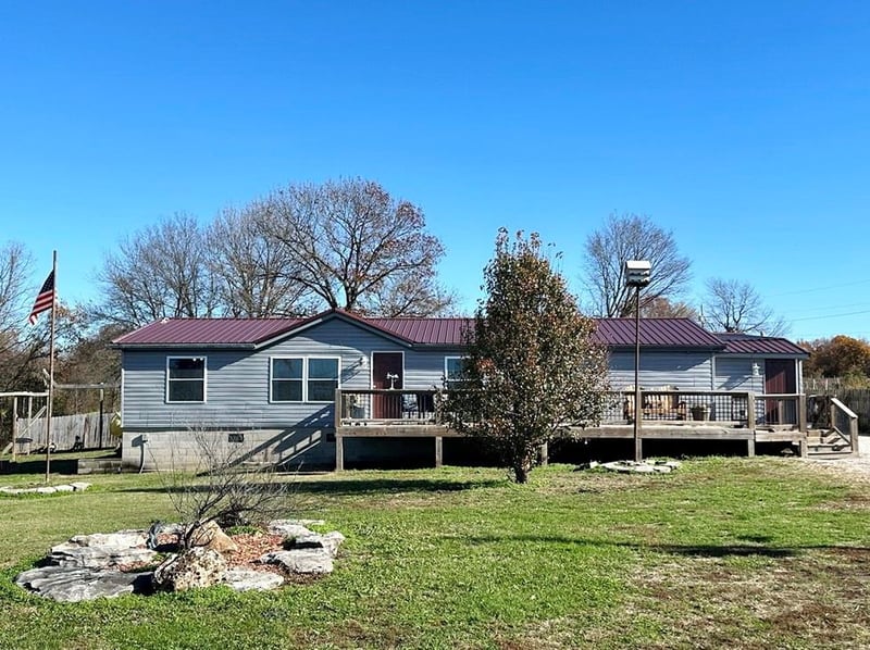 13295 S 825 Rd, Stockton, MO 65785