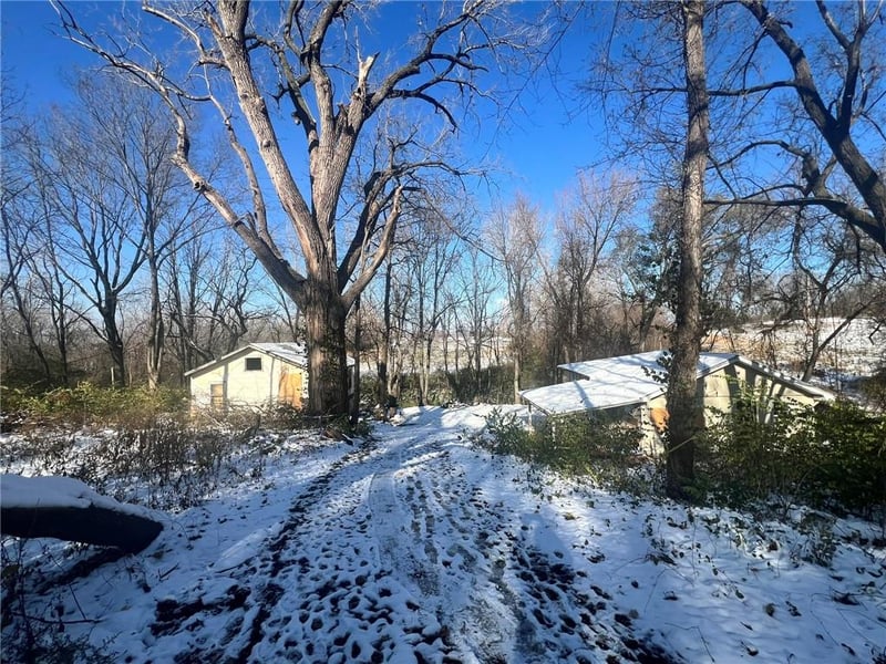 8319 Morrell Ave, Kansas City, MO 64125