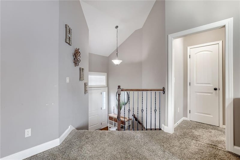 1630 NE 124th Ter, Kansas City, MO 64165