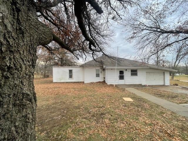 645 W 13th St, Horton, KS 66439