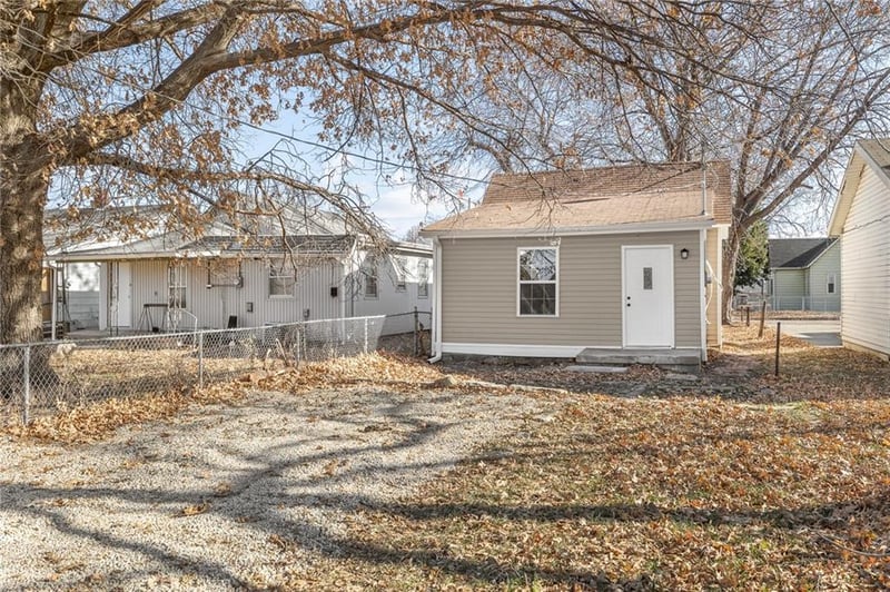 127 NE Lime St, Topeka, KS 66616