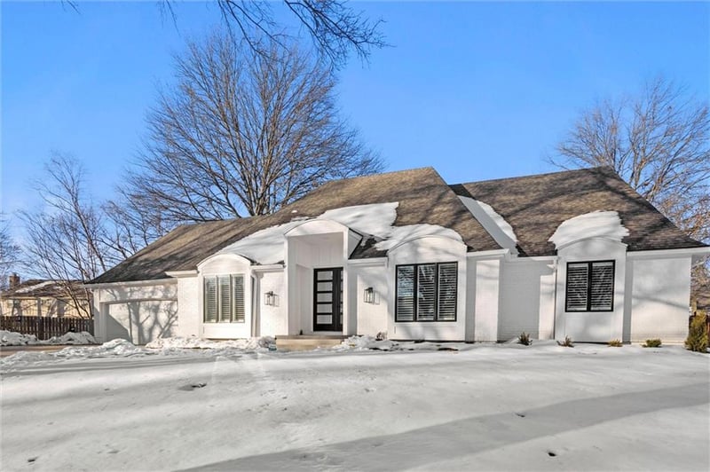 10120 Mackey St, Overland Park, KS 66212