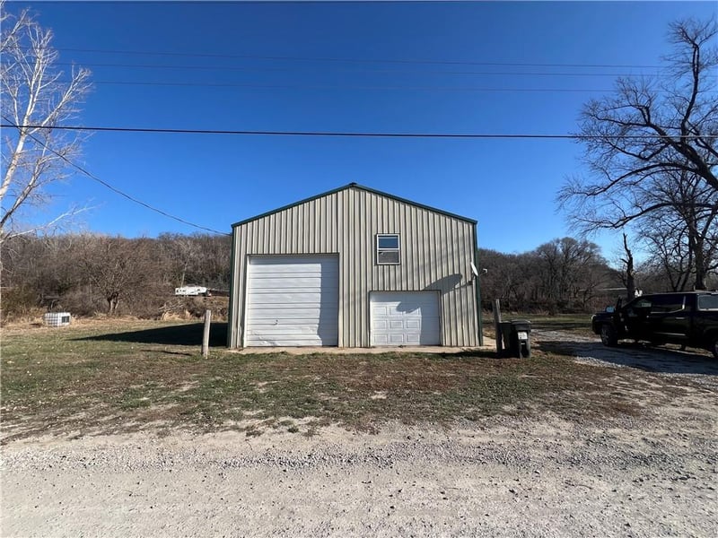 14071 County Road 459 Rd, Amazonia, MO 64421