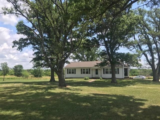 22015 Metcalf Rd, Bucyrus, KS 66013