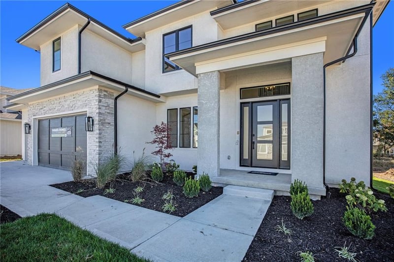 12405 184th St, Overland Park, KS 66013