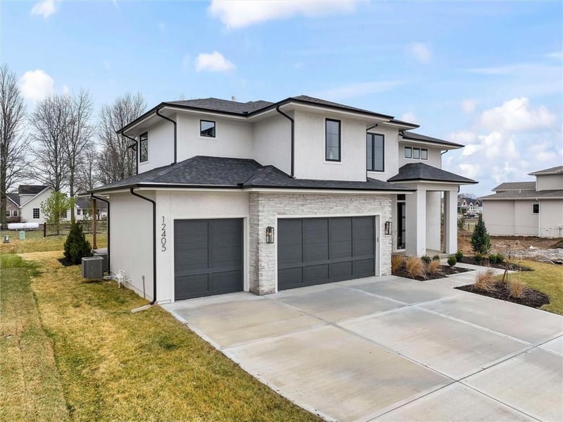 12405 184th St, Overland Park, KS 66013