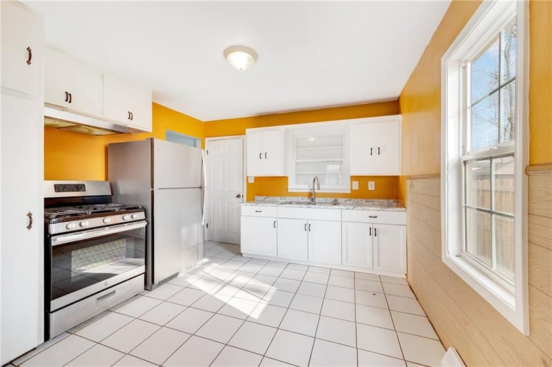 839 S 9th St, Kansas City, KS 66105