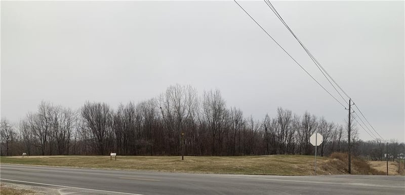 3200 Pear St, St Joseph, MO 64503