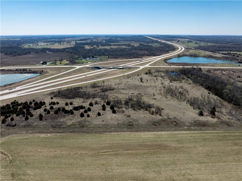21082 Ks 52 Hw, Pleasanton, KS 66075